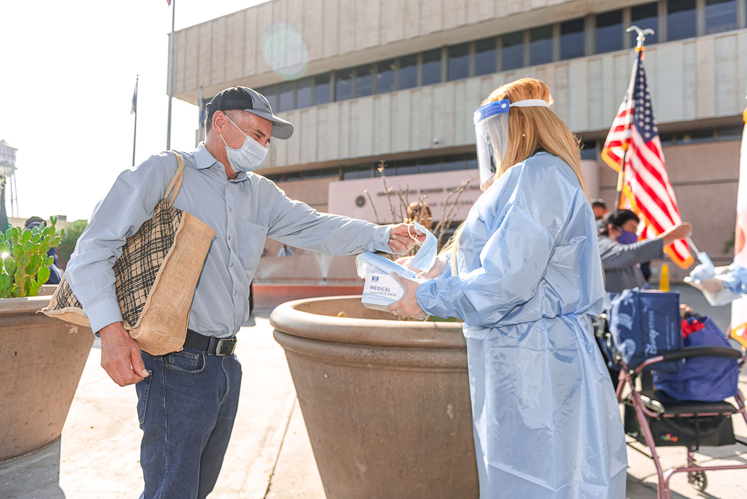 Mask initiative focused on border crossing